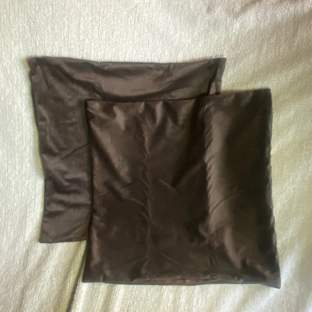 Set of 2 Throw Pillow Cushion Covers, CHOCOLATE 18” x 18” Square, Zipper,